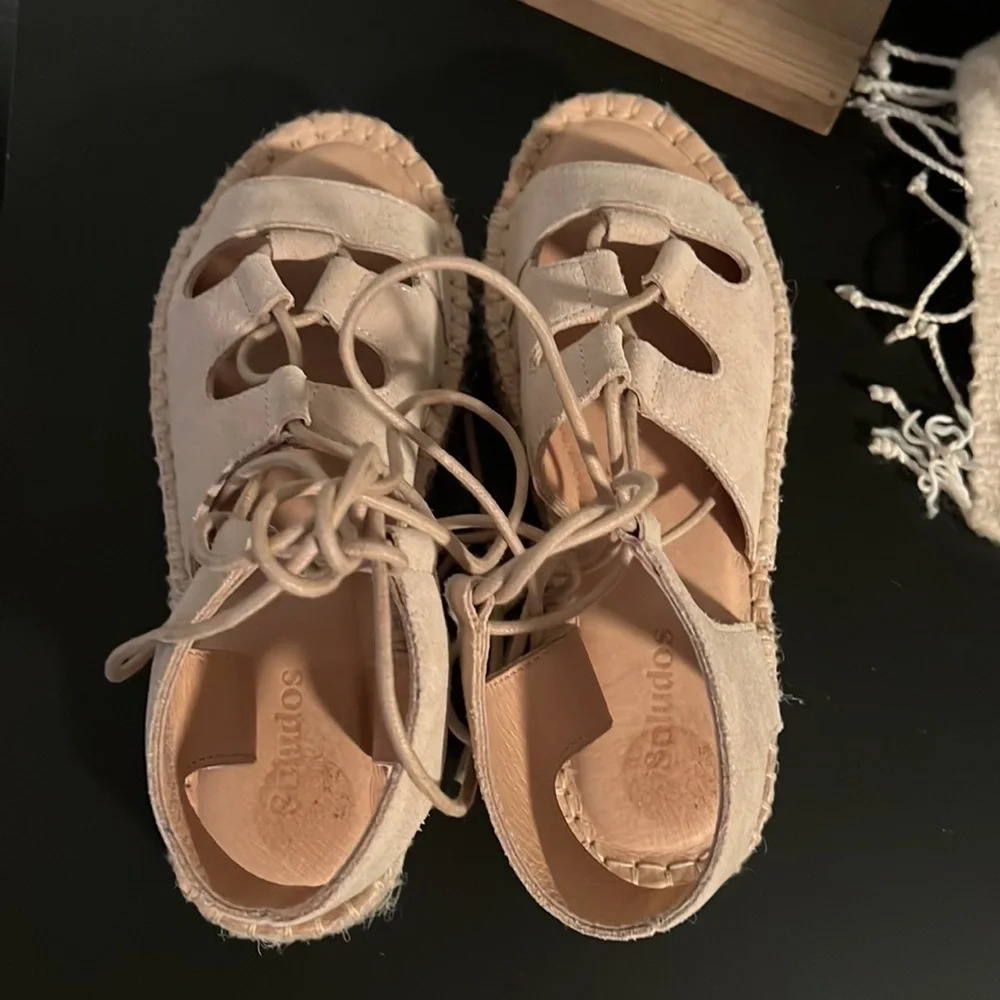 Sedona Ghillie Espadrille Sandal. Size 5 - Picture 4 of 8